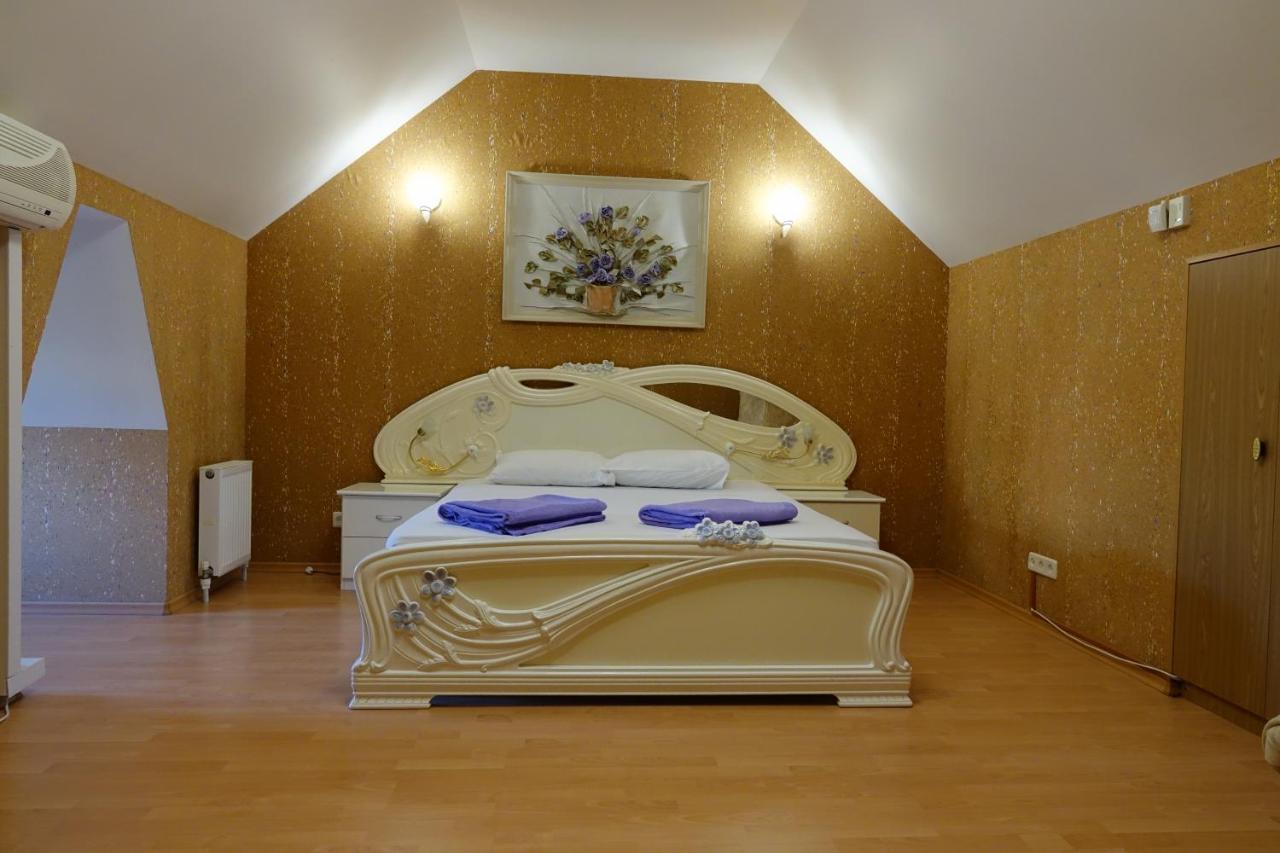 White House Apartments Odesa Exterior foto