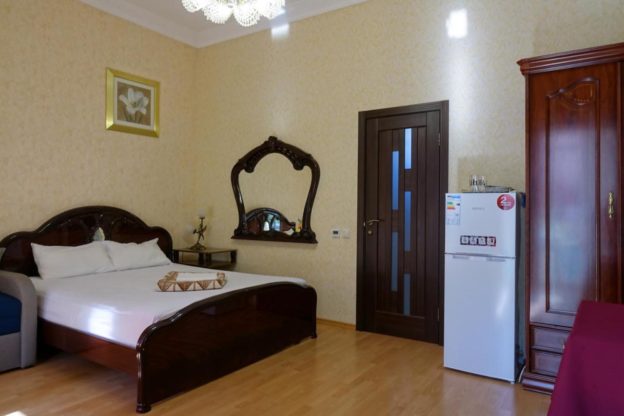 White House Apartments Odesa Exterior foto
